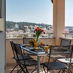 Apartman No. 8