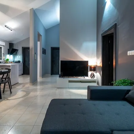 No. 8 Apartman