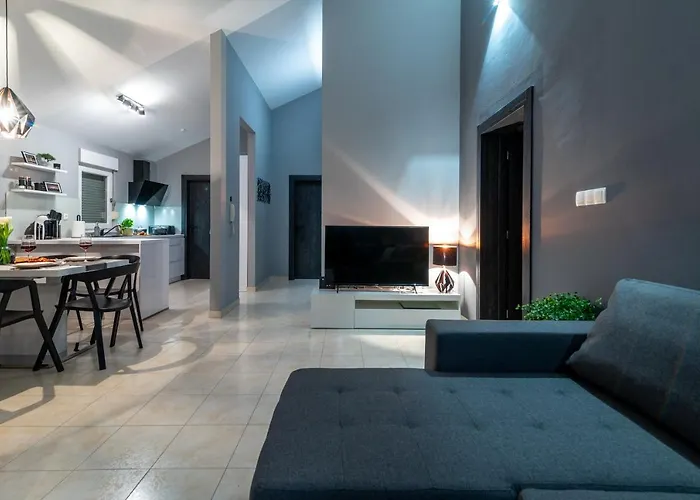 No. 8 Apartman